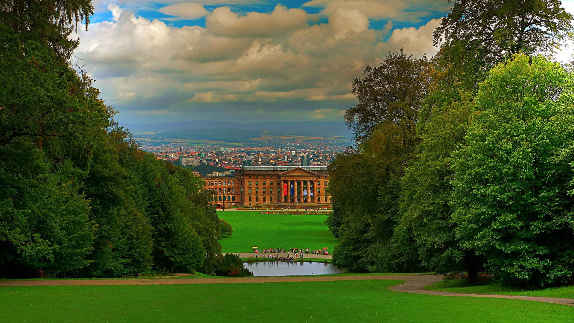 寧管閉眉與閉心，我性自逍遙