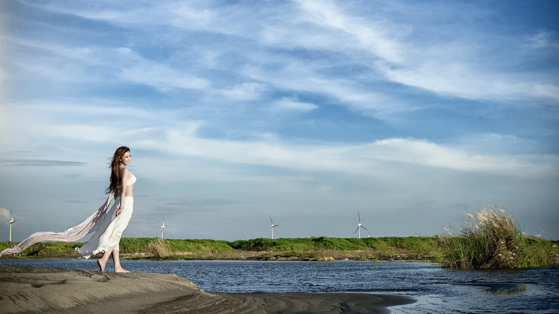 因為感同身受，所以相伴相隨